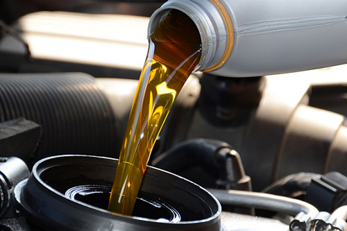 Motoröl: Aktuelles und Tipps zur Auswahl