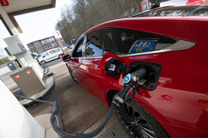 2 neuen Wasserstoffstationen bei TOTAL Tankstellen
